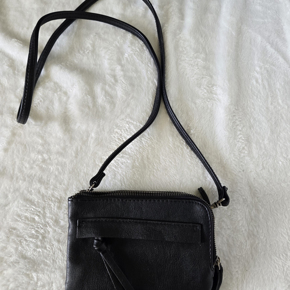 Elegant Black Leather Crossbody Bag